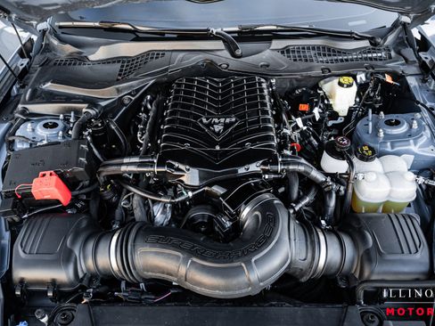 Used 2025 Ford Mustang GT Premium image 31