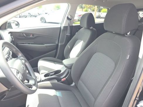 Certified 2023 Hyundai Kona SEL AWD/4WD image 5