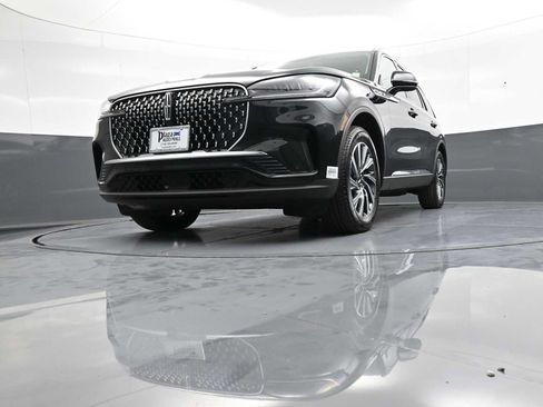 Used 2026 Lincoln Aviator AWD image 30