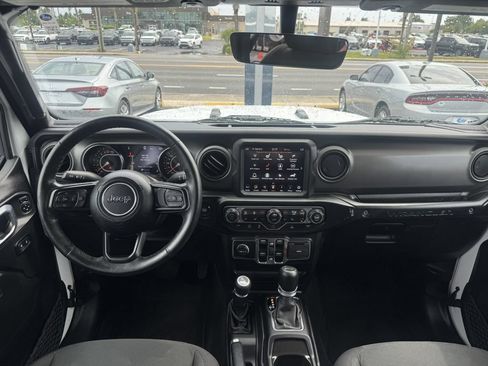 Used 2022 Jeep Wrangler Unlimited Sport AWD/4WD image 9