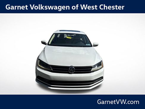 Used 2017 Volkswagen Jetta SE FWD image 8