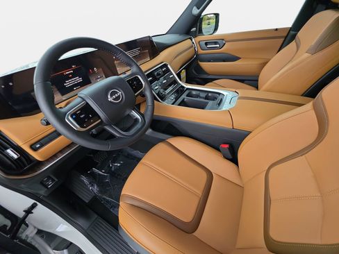 New 2026 Nissan Armada SL w/ Captain's Chari Seat Package AWD/4WD image 16