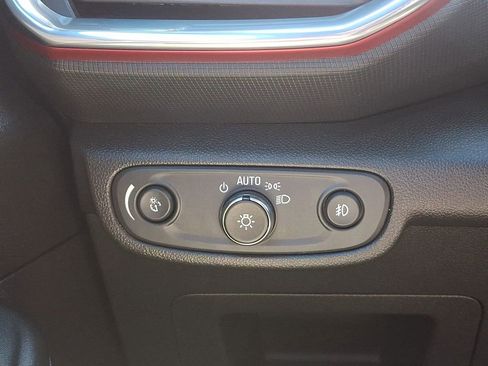 Used 2023 Chevrolet TrailBlazer RS w/ Convenience Package FWD image 23