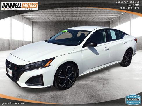 Used 2024 Nissan Altima 2.5 SR FWD image 1
