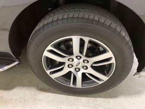 Used 2022 Ford Expedition Max Limited image 15