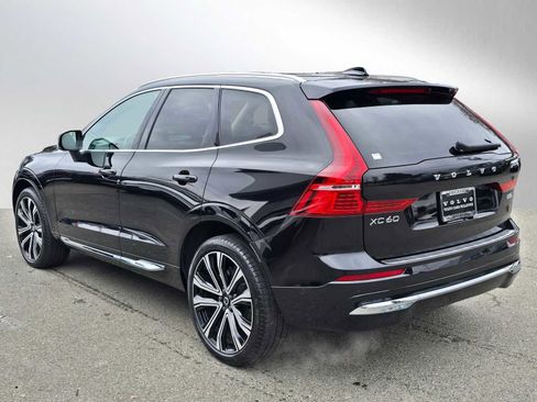 Certified 2023 Volvo XC60 B5 Ultimate w/ Climate Package image 5