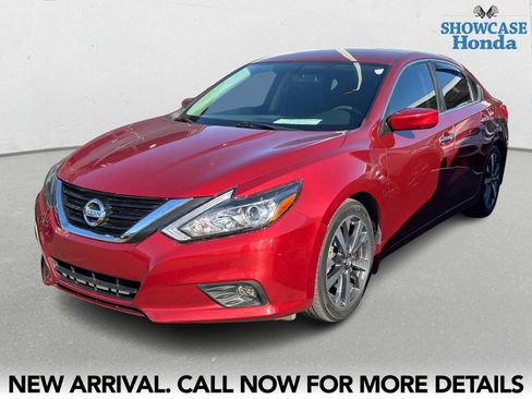 Used 2016 Nissan Altima 2.5 SR image 2