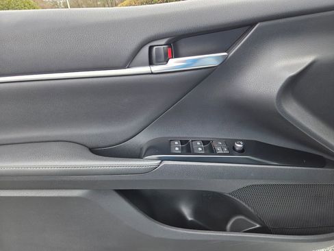 Used 2019 Toyota Camry XSE w/ Driver Assist Package image 27