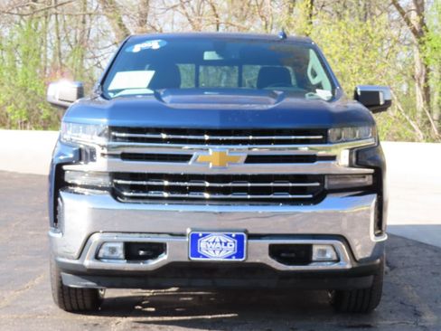 Certified 2019 Chevrolet Silverado 1500 LTZ w/ LTZ Convenience Package AWD/4WD image 17