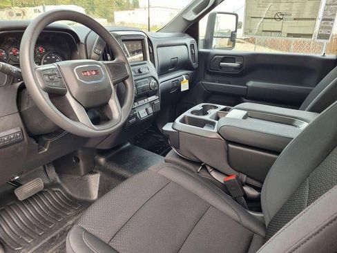 New 2026 GMC Sierra 2500 Pro w/ Convenience Package image 16