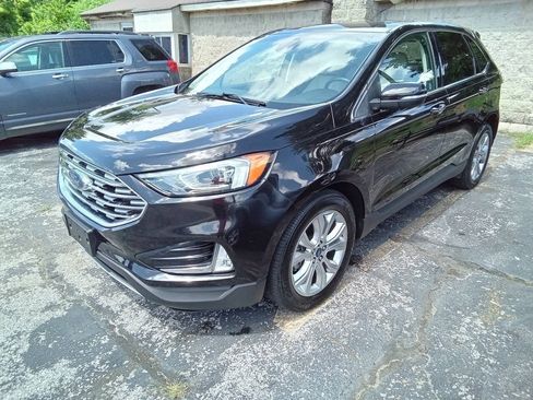 Used 2019 Ford Edge Titanium FWD image 1