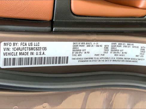 Used 2021 Jeep Grand Cherokee Overland AWD/4WD image 34