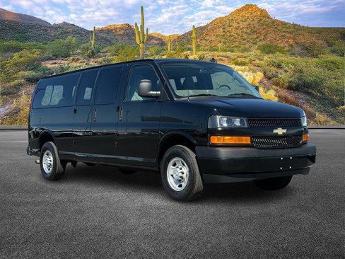 Used 2023 Chevrolet Express 3500 LS RWD image 2