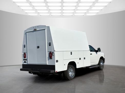 New 2024 RAM 3500 Tradesman image 3