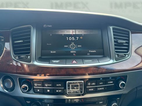 Used 2016 Hyundai Equus Ultimate RWD image 21