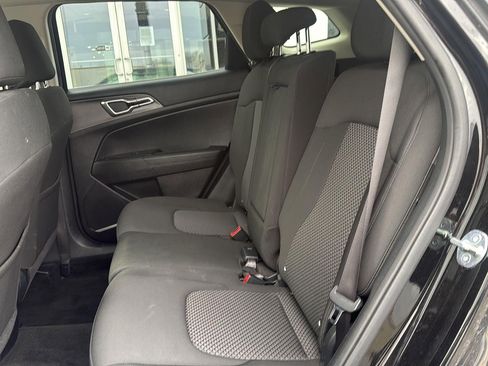 Used 2024 Kia Sportage LX image 11