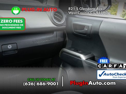 Used 2018 Toyota Tacoma SR5 RWD image 16