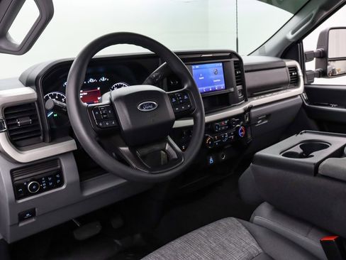 Certified 2025 Ford F350 XLT image 13