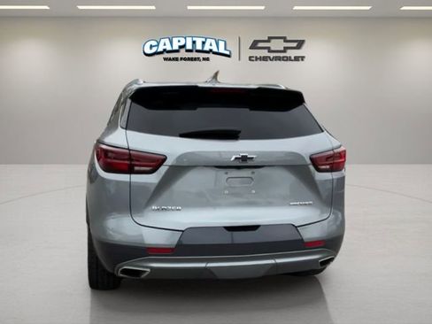 Used 2023 Chevrolet Blazer Premier w/ Enhanced Convenience Package image 4