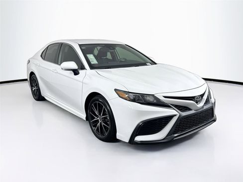 Certified 2023 Toyota Camry SE w/ Convenience Package image 8