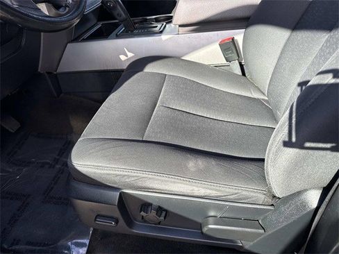 Used 2017 Ford Expedition EL XLT image 15