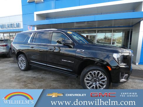 Used 2023 GMC Yukon XL Denali Ultimate image 1