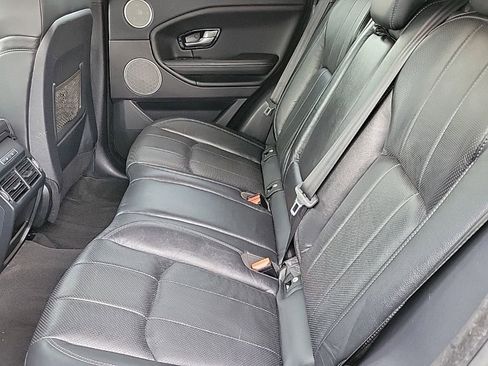 Used 2017 Land Rover Range Rover Evoque SE Premium image 13