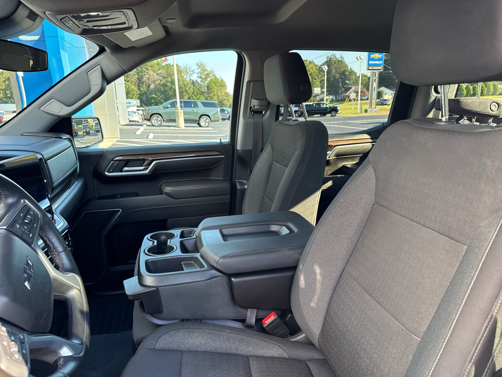Used 2026 Chevrolet Silverado 1500 RST AWD/4WD image 11