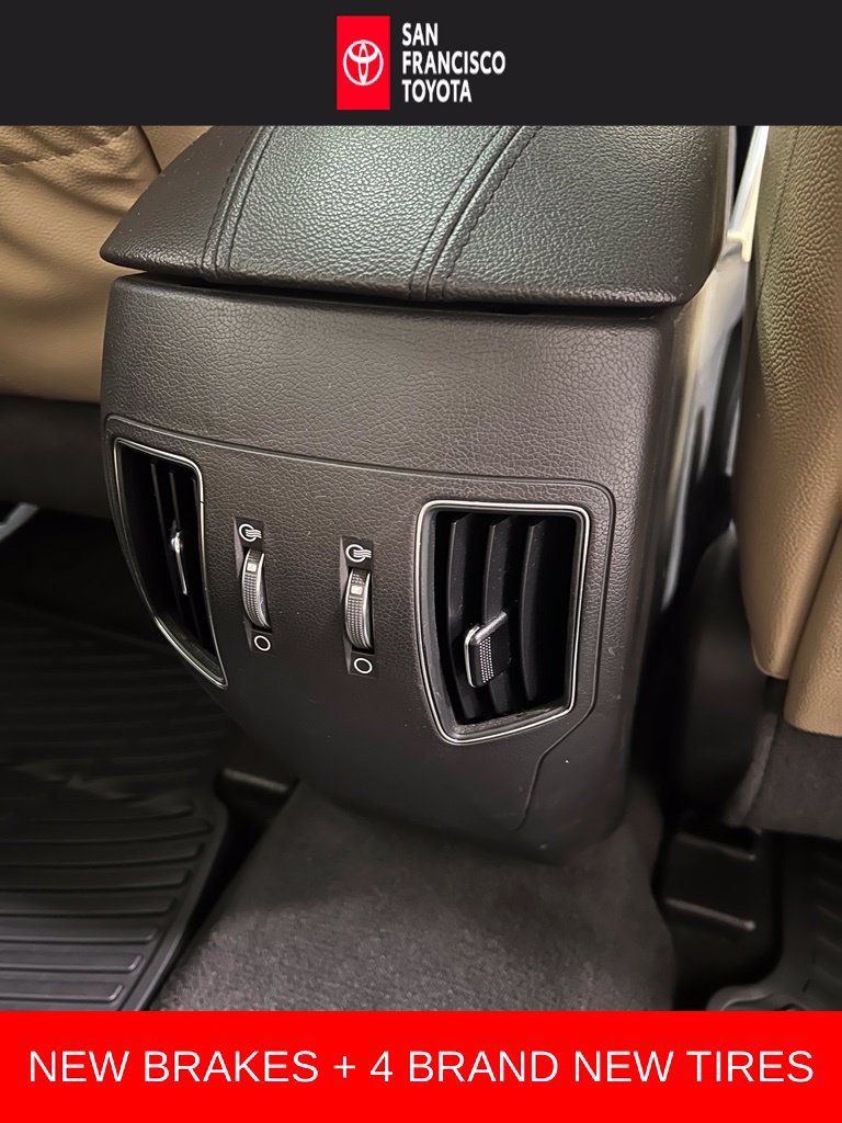 Used 2012 Hyundai Sonata Limited w/ Navigation Pkg FWD image 17