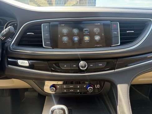 Used 2019 Buick Enclave Essence w/ Trailering Package, 5000 lbs. AWD/4WD image 18