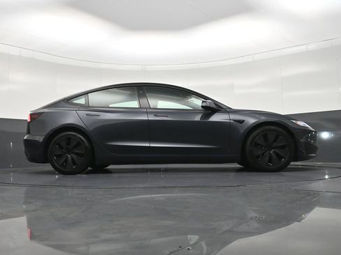 Used 2024 Tesla Model 3 Standard Range RWD image 27
