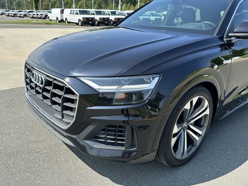 Used 2019 Audi Q8 Premium Plus AWD/4WD image 11