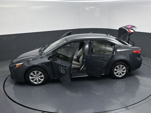 Used 2023 Toyota Corolla LE image 23