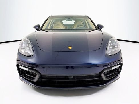 Certified 2023 Porsche Panamera image 10