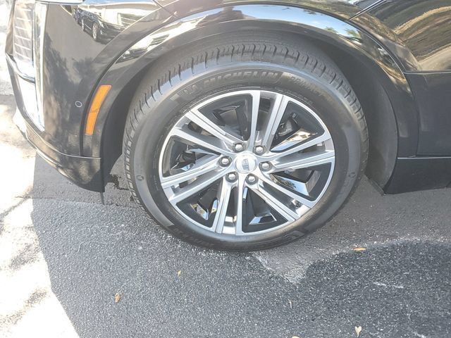 Certified 2024 Cadillac Lyriq Luxury RWD image 12