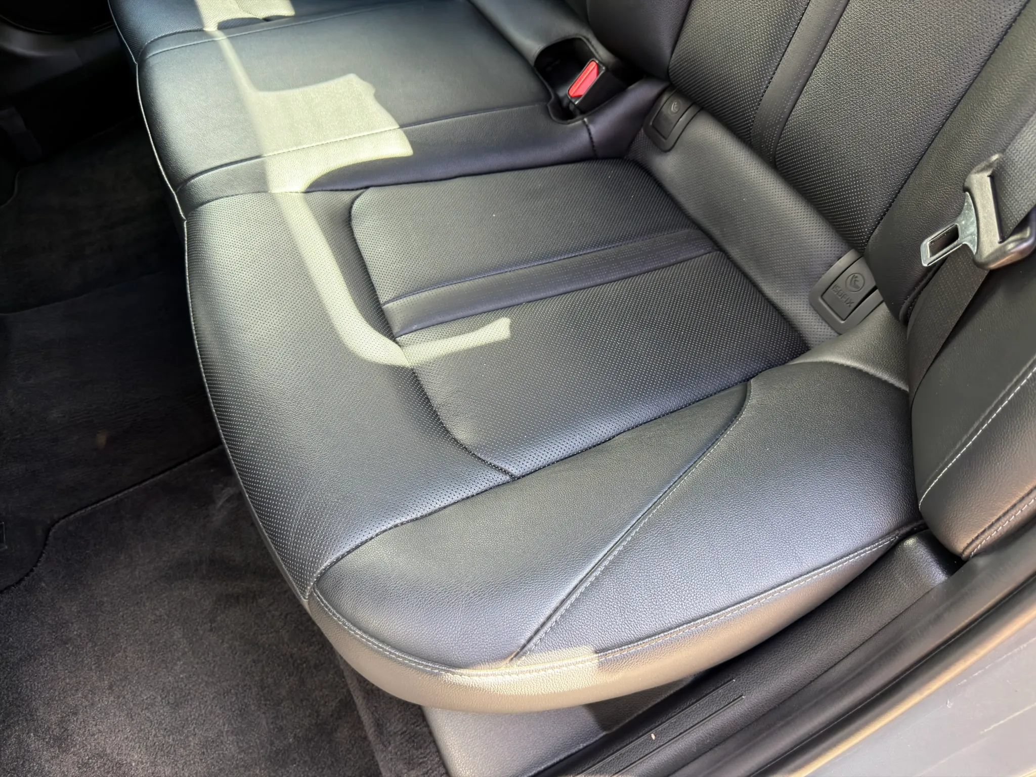 Used 2022 Hyundai Sonata Limited w/ Cargo Package FWD image 26