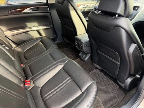 Used 2016 Lincoln MKZ Base 4dr Sedan image 13