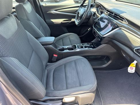 Used 2023 Chevrolet Bolt EUV LT w/ Driver Confidence Package FWD image 17