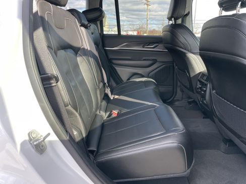 Certified 2023 Jeep Grand Cherokee Limited image 20