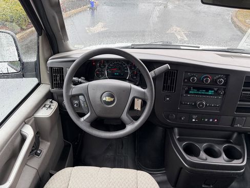 Used 2023 Chevrolet Express 3500 LS image 32