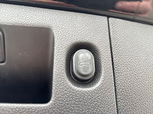 Used 2019 GMC Yukon Denali w/ Denali Ultimate Package image 48