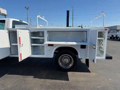 Used 1999 Ford F450 XL image 12