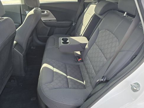 Used 2018 Kia Niro LX image 24