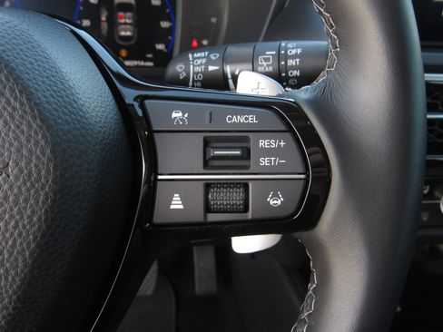 Used 2025 Acura ADX FWD image 28