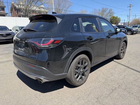 Used 2025 Honda HR-V Sport image 7