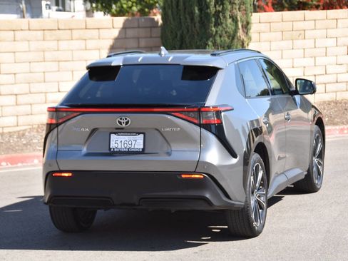 Used 2023 Toyota bZ4X FWD w/ Weather Package image 17