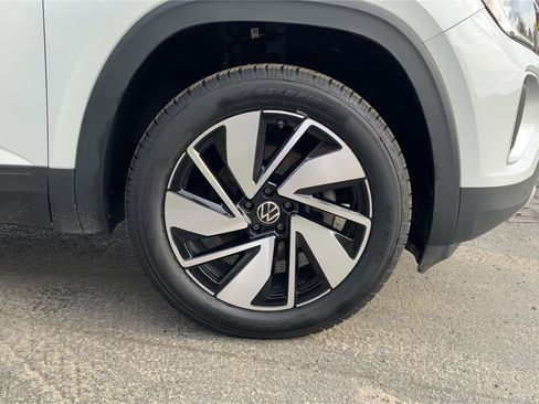 Used 2024 Volkswagen Atlas SE AWD/4WD image 28