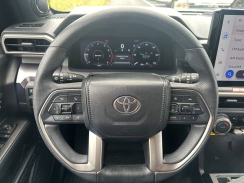 Certified 2025 Toyota 4Runner TRD Off-Road Premium AWD/4WD image 12