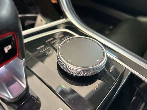 Used 2020 BMW M8 Convertible image 44