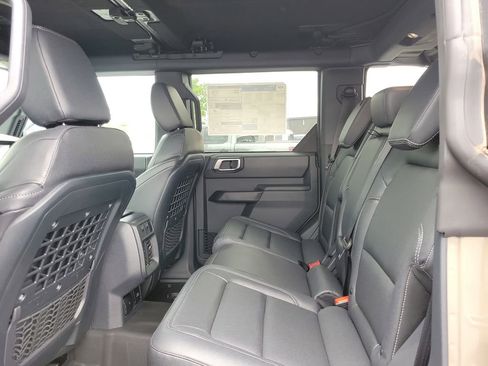 New 2025 Ford Bronco Big Bend w/ Black Diamond Package AWD/4WD image 14